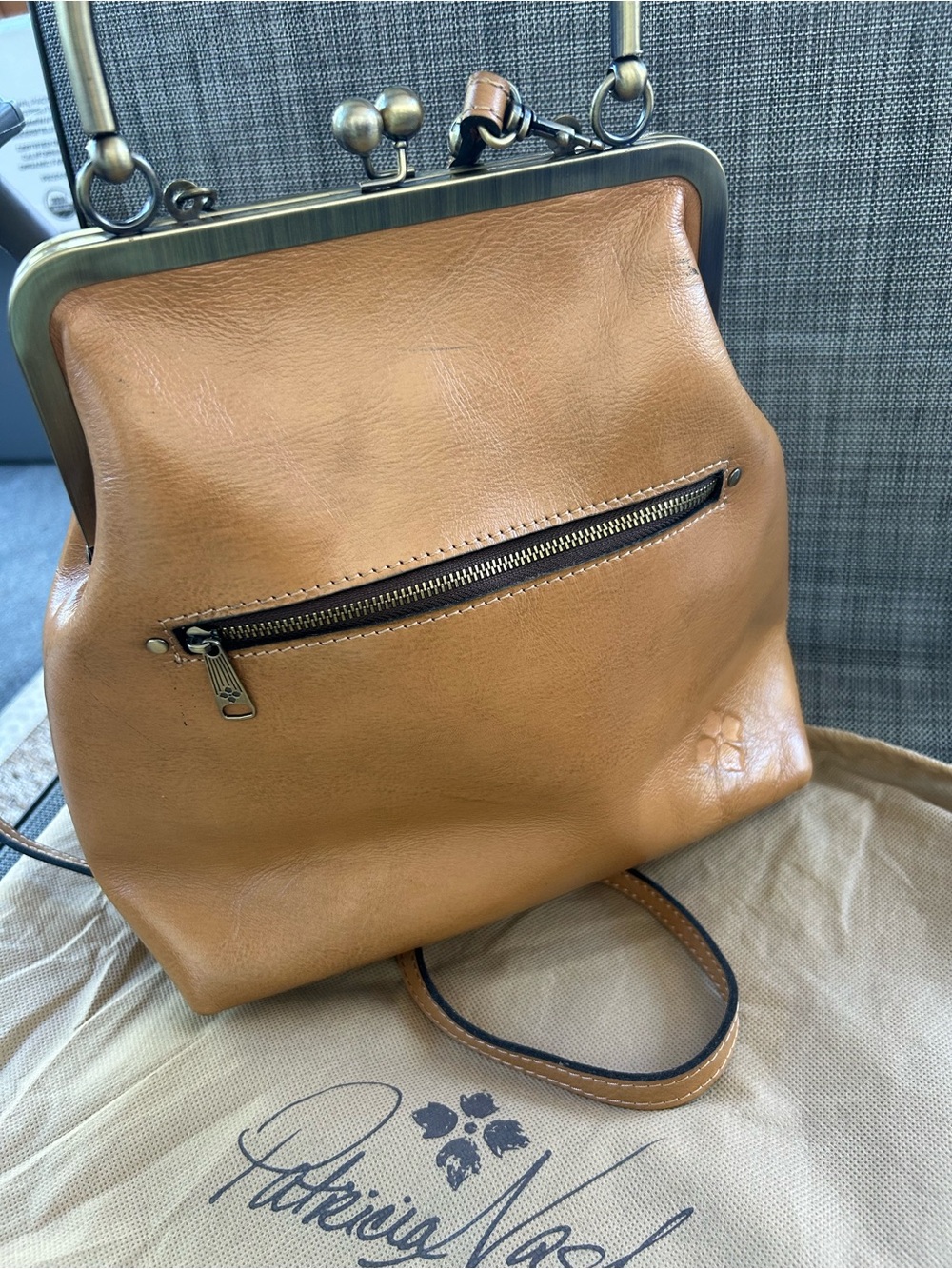 Patricia Nash Tan Embossed Leather Frame Satchel Kisslock - Picture 3 of 10